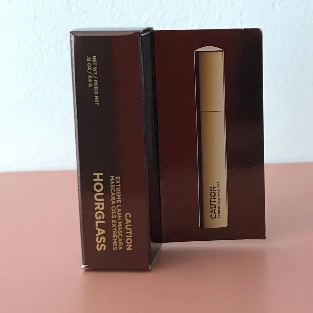 ⭐️⭐️ 5/ $25 ⭐️⭐️ Hourglass “Caution” Mascara Mini - Ultra Black